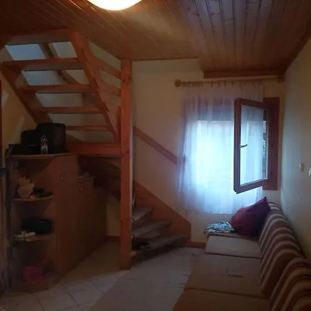 Kemences Vendeghaz Holiday home Balatonfenyves
