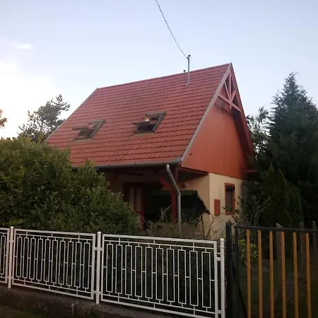 Kemences Vendeghaz Holiday home *