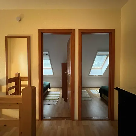 Kemences Vendeghaz * Balatonfenyves