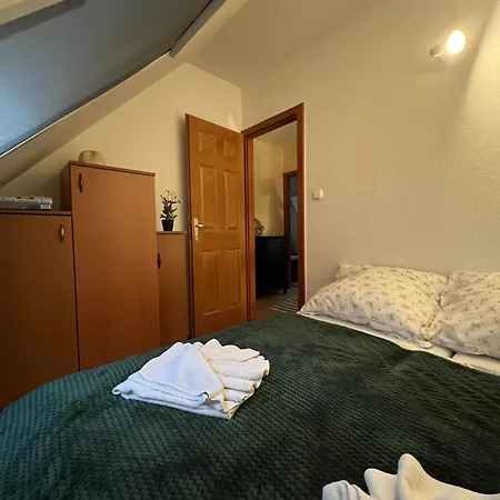 Kemences Vendeghaz Prázdninový dům Balatonfenyves